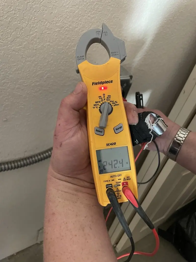 Voltage testing with clamp meter during Aluminum Wiring Replacement in Niskayuna
